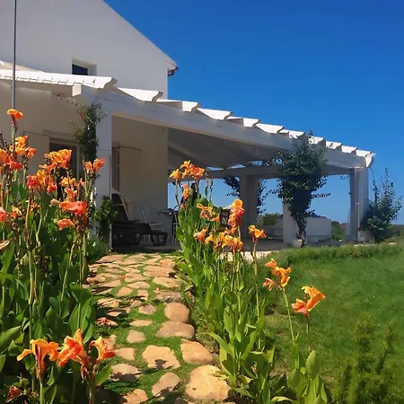 Villa Enga With Private Pool - 1 Km From The Beach Badesi